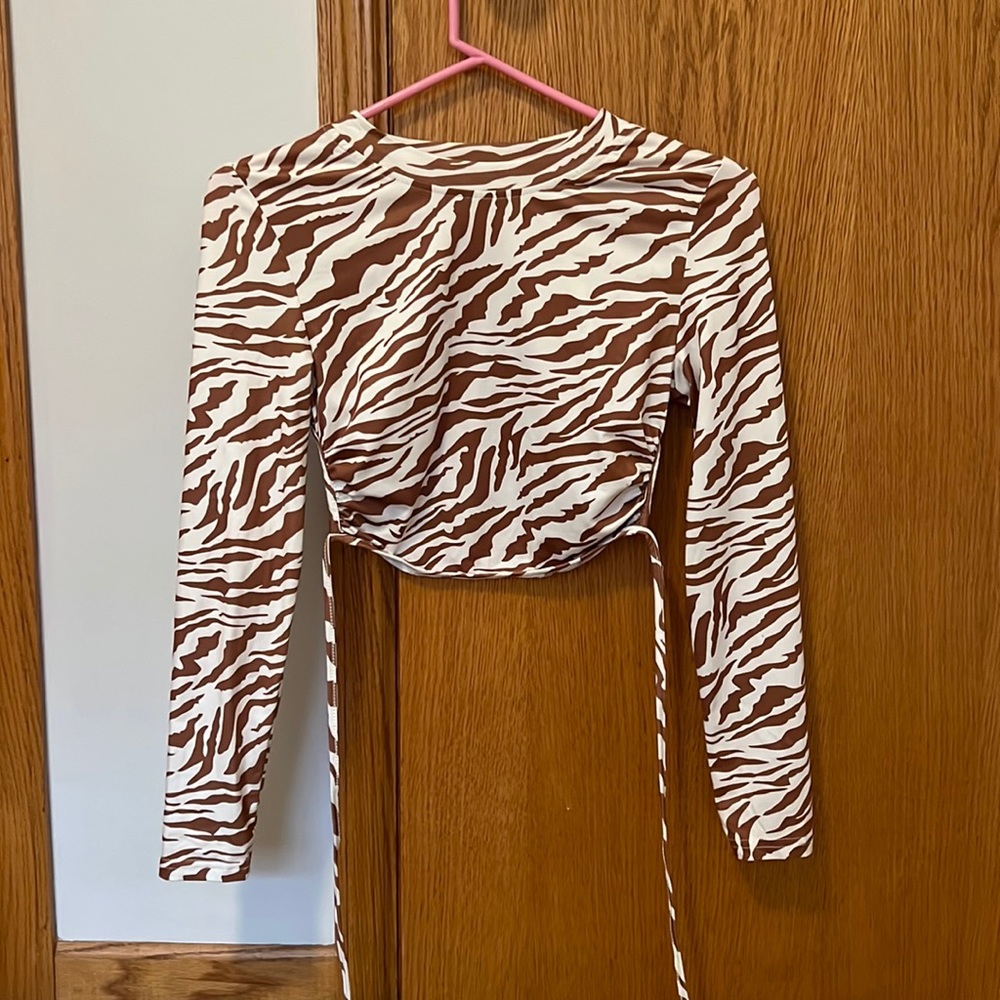 SHEIN- cow print open back crop top. Size S.